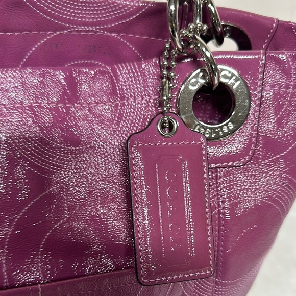 Coach Pink Tote Bag with Signature Design - Picture 3 of 15